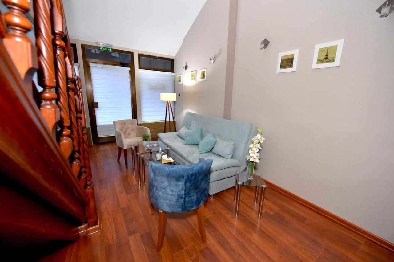 Apartman Royal Gornji Milanovac Esterno foto