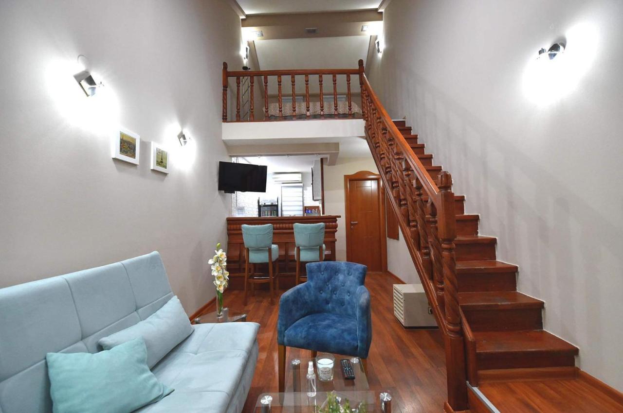 Apartman Royal Gornji Milanovac Esterno foto